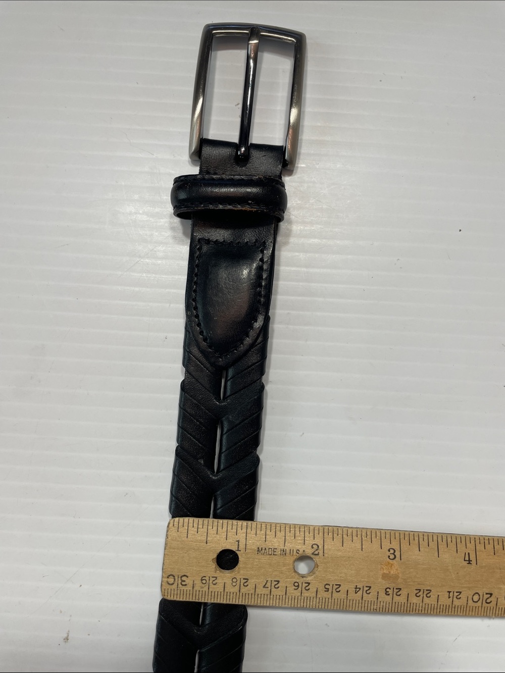 Genuine Leather Bonded Lacing Men’s Belt Size 42 Black Silver Buckle and Tip - Picture 5 of 5